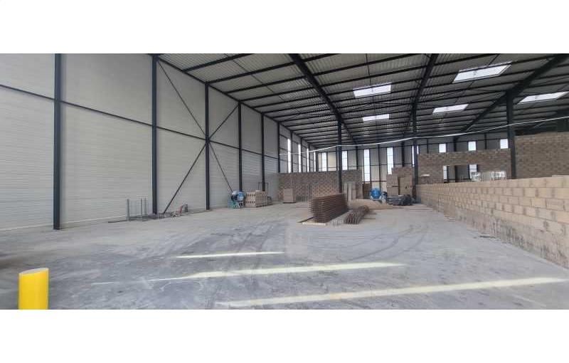 Location d'entrepôt de 1 065 m² à Serris - 77700 photo - 1