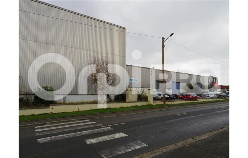 Location d'entrepôt de 3 000 m² à Soissons - 02200 photo - 1