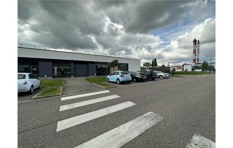 Location d'entrepôt de 102 m² à Strasbourg - 67000 photo - 1