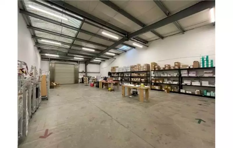 Location d'entrepôt de 750 m² à Taverny - 95150