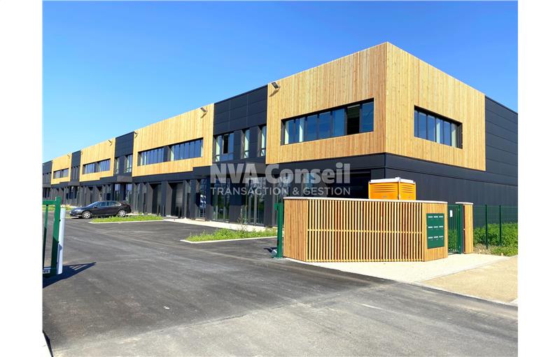 Location d'entrepôt de 335 m² à Taverny - 95150 photo - 1