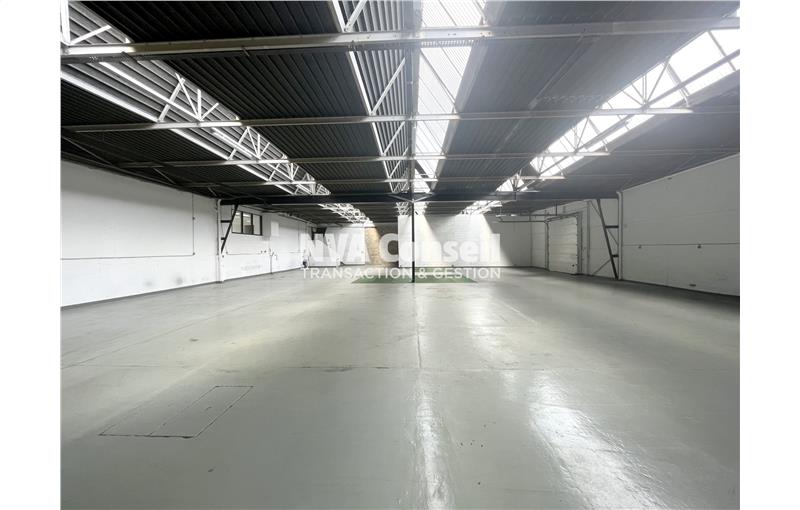 Location d'entrepôt de 670 m² à Taverny - 95150 photo - 1