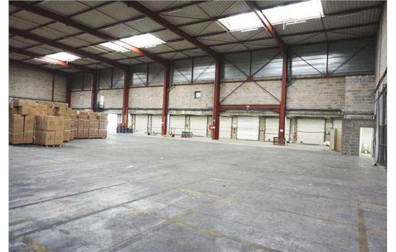 Location d'entrepôt de 1 800 m² à Taverny - 95150 photo - 1