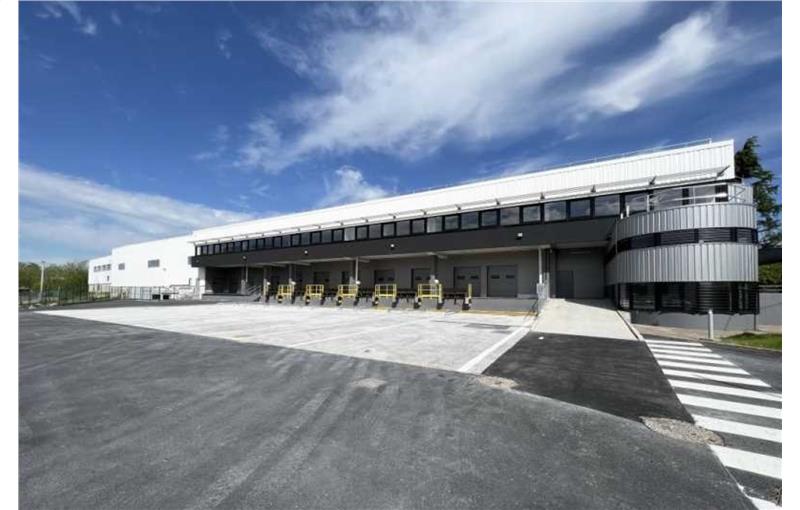 Location d'entrepôt de 3 705 m² à Thiais - 94320 photo - 1