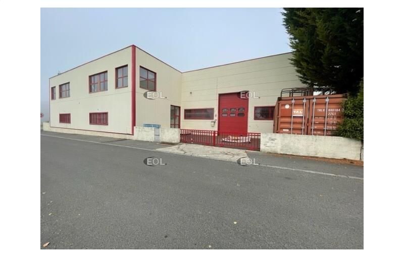 Location d'entrepôt de 576 m² à Thieux - 77230 photo - 1