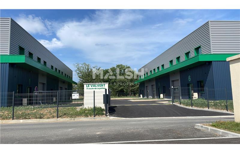 Location d'entrepôt de 1 150 m² à Tignieu-Jameyzieu - 38230 photo - 1