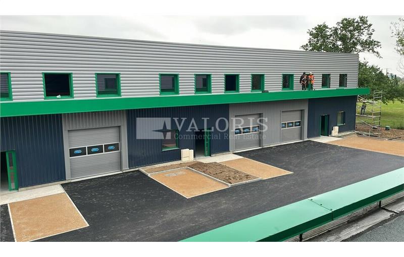 Location d'entrepôt de 1 150 m² à Tignieu-Jameyzieu - 38230 photo - 1
