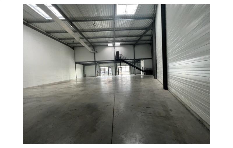 Location d'entrepôt de 500 m² à Toulouse - 31000 photo - 1
