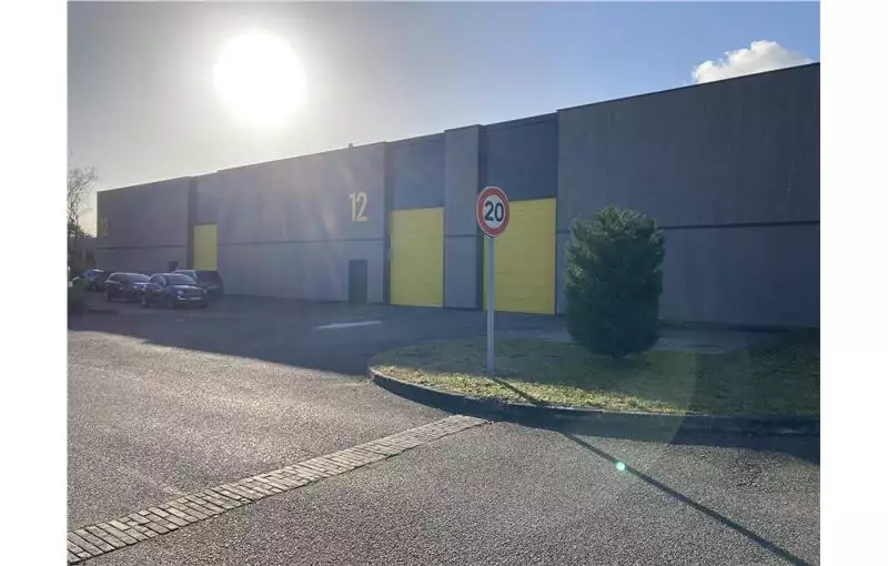 Location d'entrepôt de 939 m² à Vénissieux - 69200
