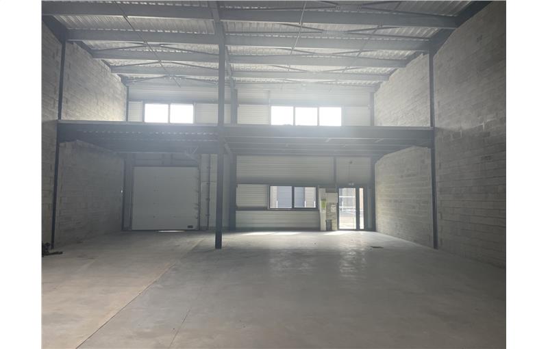 Location d'entrepôt de 320 m² à Vertou - 44120 photo - 1