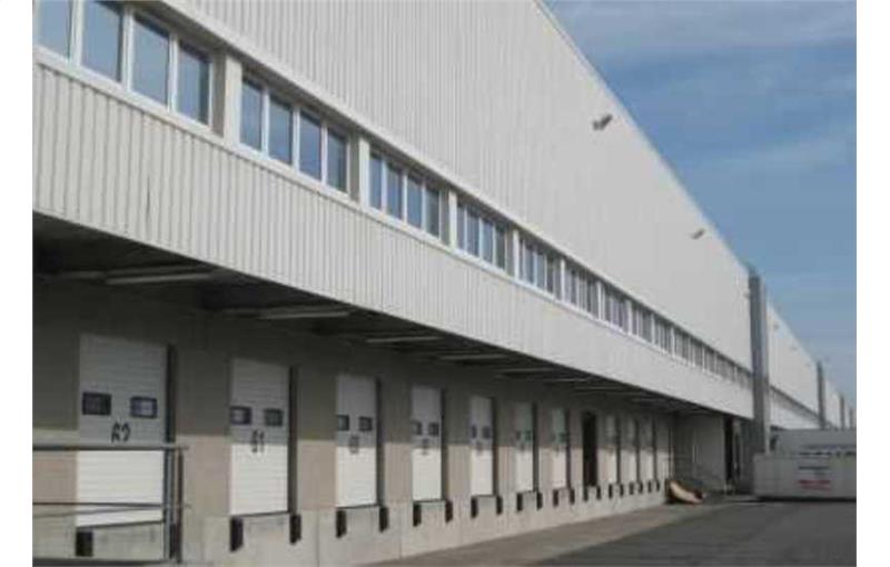 Location d'entrepôt de 5 700 m² à Villabé - 91100 photo - 1