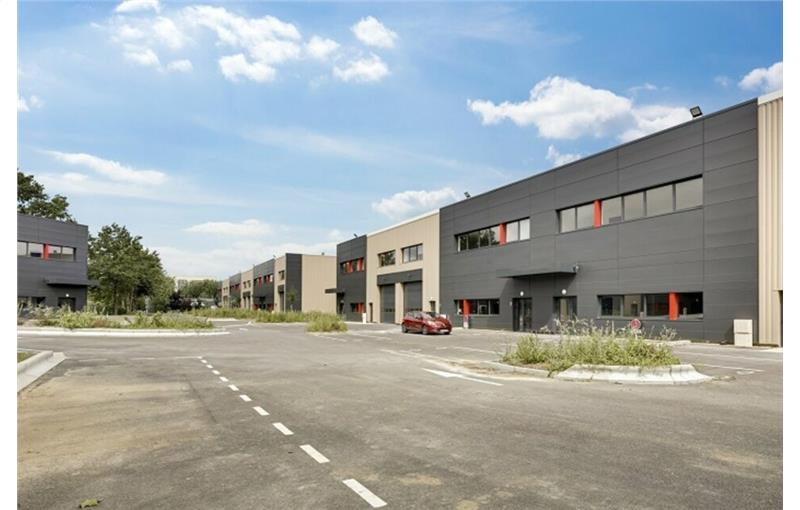 Location d'entrepôt de 1 242 m² à Villebon-sur-Yvette - 91140 photo - 1