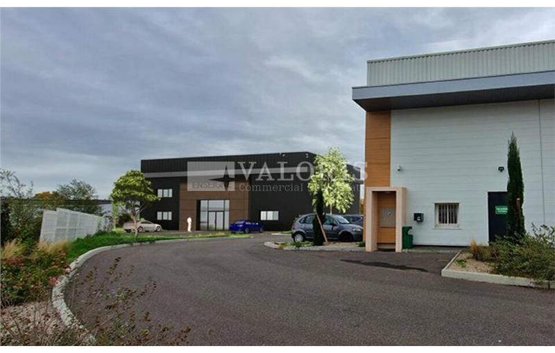 Location d'entrepôt de 390 m² à Villefranche-sur-Saône - 69400 photo - 1