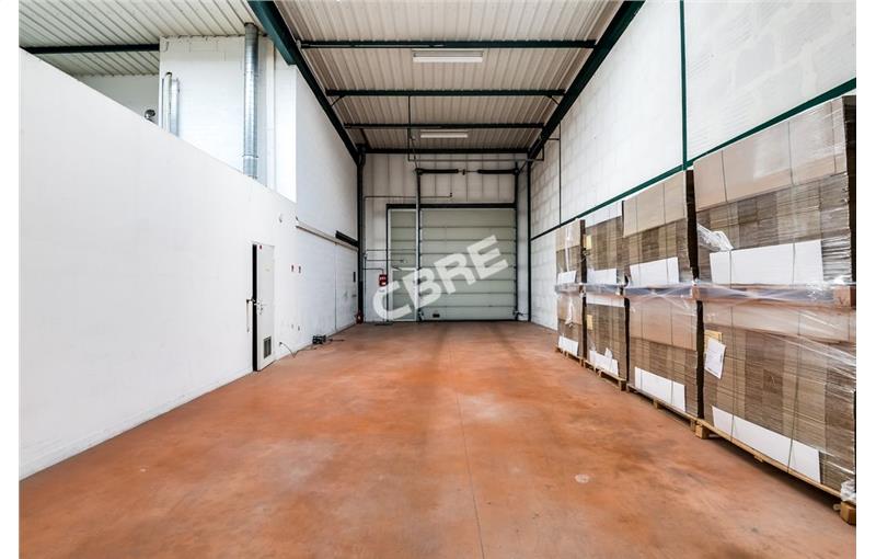 Location d'entrepôt de 767 m² à Villepinte - 93420 photo - 1