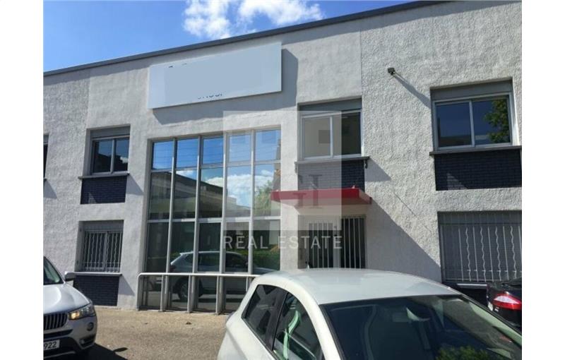 Location d'entrepôt de 908 m² à Villeurbanne - 69100 photo - 1