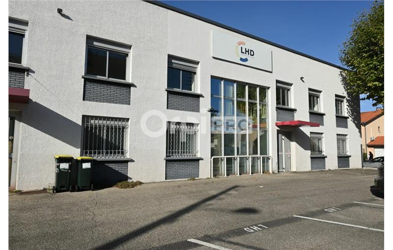 Location d'entrepôt de 908 m² à Villeurbanne - 69100 photo - 1