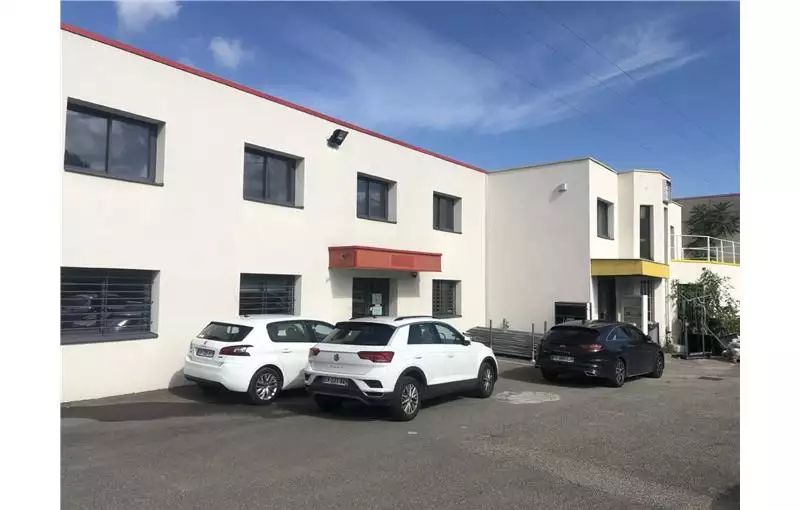 Location d'entrepôt de 1580 m² à Villeurbanne - 69100