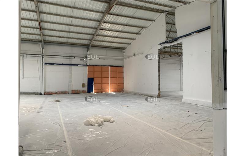 Location d'entrepôt de 535 m² à Vitrolles - 13127 photo - 1