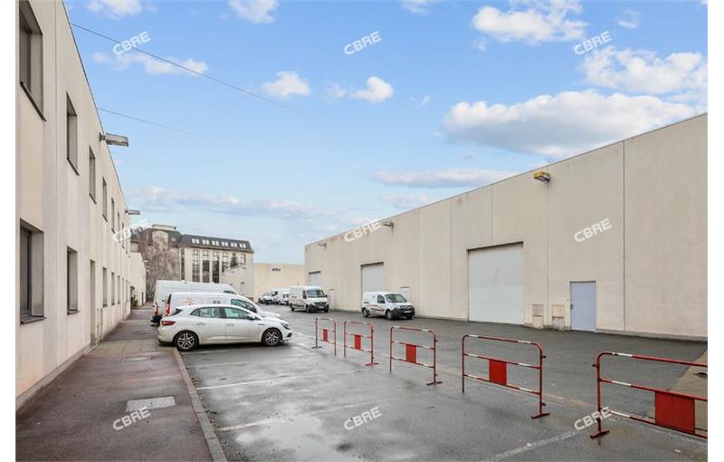 Location d'entrepôt de 2 280 m² à Vitry-sur-Seine - 94400 photo - 1
