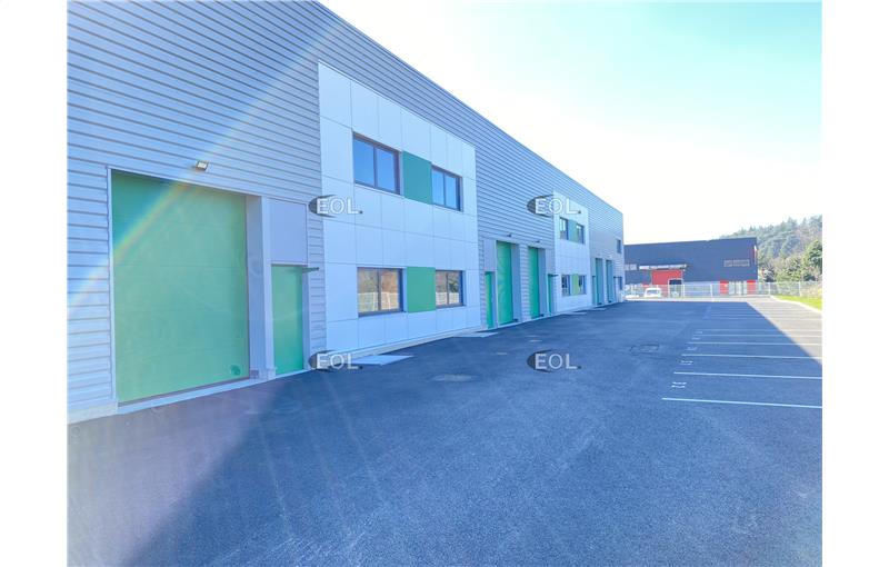 Location d'entrepôt de 732 m² à Vourles - 69390 photo - 1