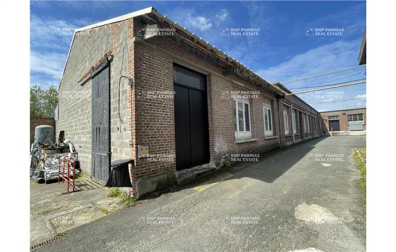 Location d'entrepôt de 2 190 m² à Wattrelos - 59150 photo - 1