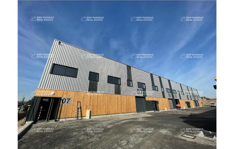Location d'entrepôt de 5 687 m² à Wattrelos - 59150 photo - 1