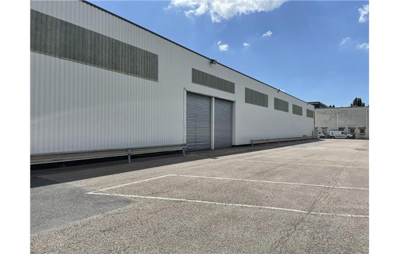 Location d'entrepôt de 3 895 m² à Woippy - 57140 photo - 1