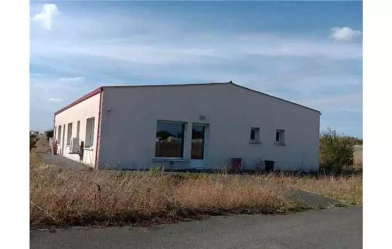 Location de terrain de 18674 m² à Saint-Sauveur-d'Aunis - 17540