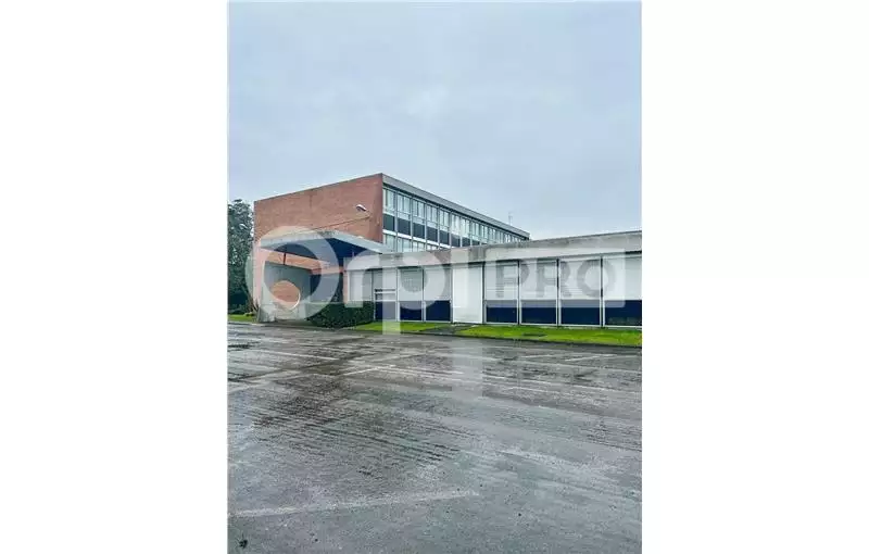 Bureau à vendre de 7000 m² à Arras - 62000