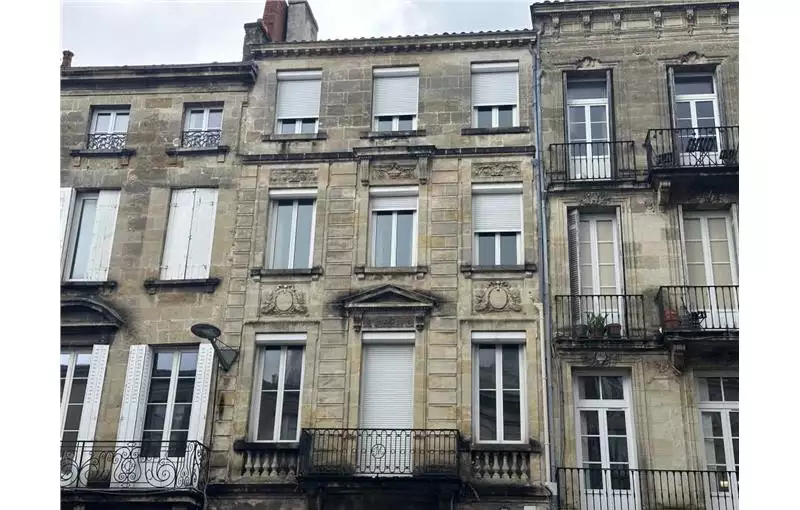 Achat de bureau de 244 m² à Bordeaux - 33000