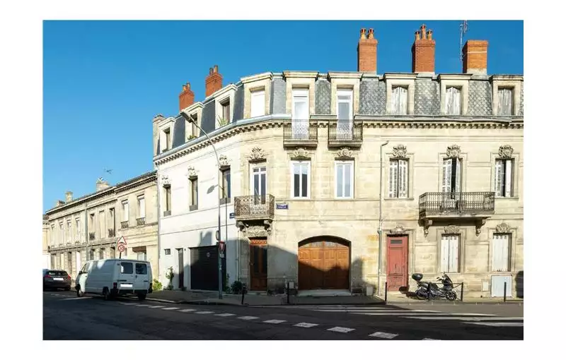 Vente de bureau de 187 m² à Bordeaux - 33000