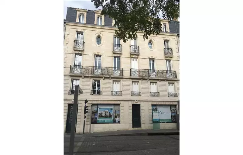 Vente de bureau de 159 m² à Bordeaux - 33000
