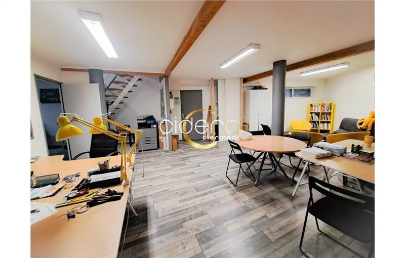 Bureau à acheter de 210 m² à Chamalières - 63400 photo - 1