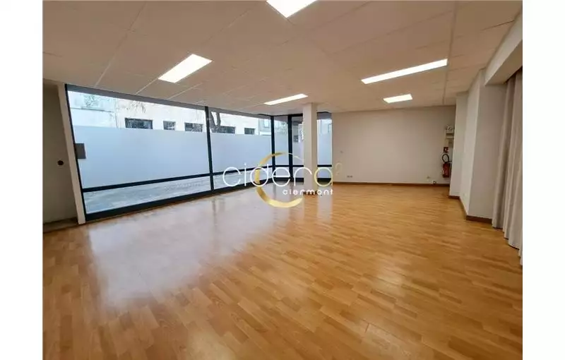Bureau en vente de 50 m² à Clermont-Ferrand - 63000