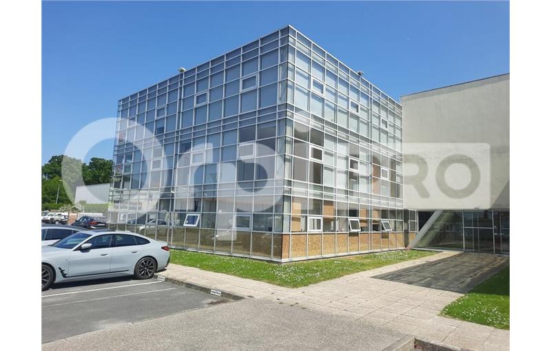Bureau en vente de 260 m² à Compiègne - 60200 photo - 1