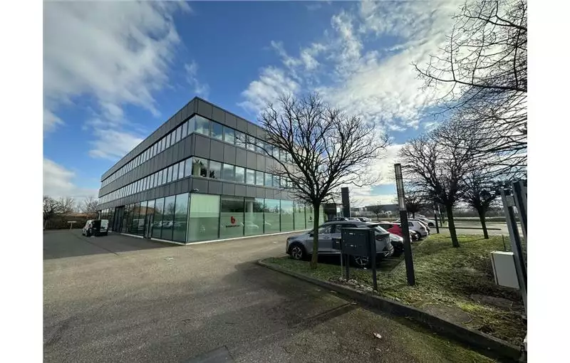 Achat de bureau de 599 m² à Entzheim - 67960
