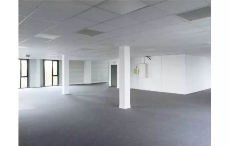 Bureau en vente de 269 m² à Lesquin - 59810