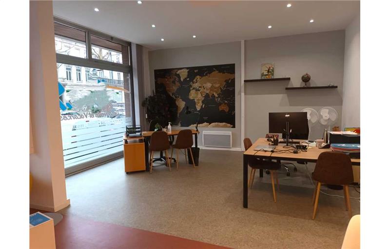 Bureau à acheter de 278 m² à Lille - 59000 photo - 1