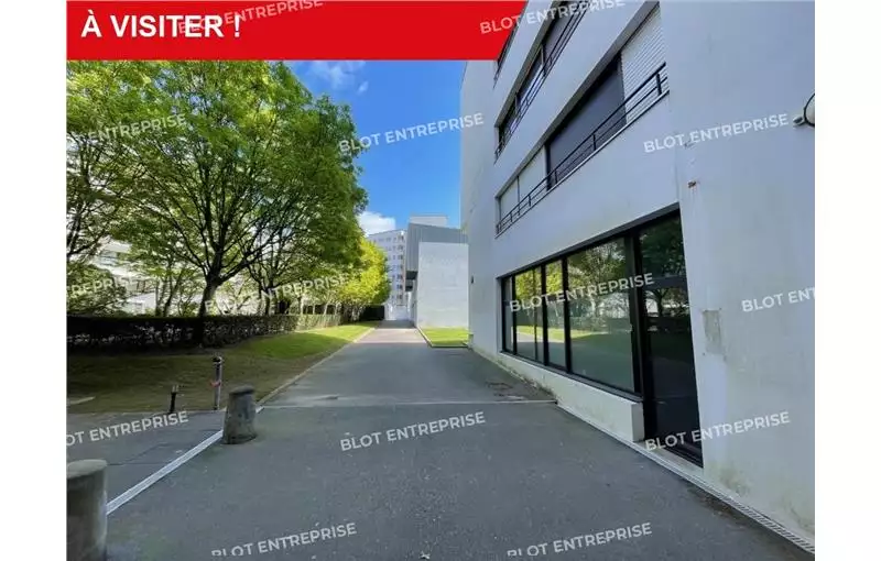 Vente de bureau de 105 m² à Lorient - 56100