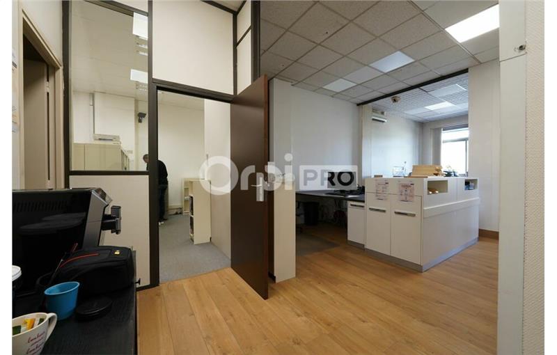 Bureau à vendre de 123 m² à Lyon 9 - 69009 photo - 1