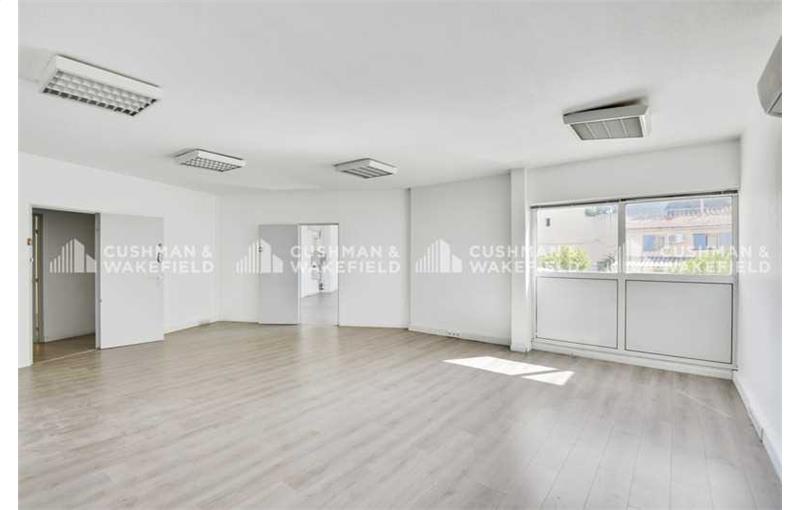 Bureau à vendre de 262 m² à Marseille 16 - 13016 photo - 1
