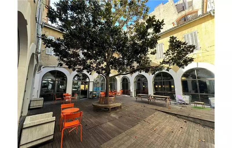 Bureau à acheter de 675 m² à Marseille 2 - 13002