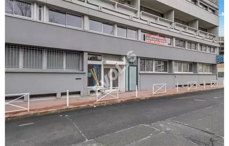 Bureau en vente de 250 m² à Montrouge - 92120