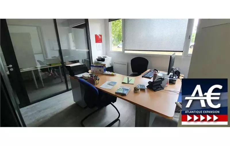 Bureau à vendre de 123 m² à Nantes - 44000