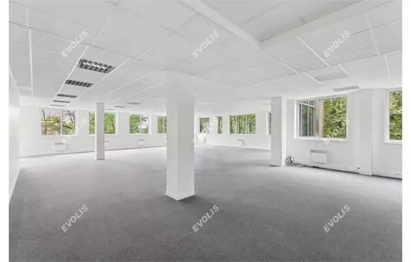Vente de bureau de 577 m² à Neuilly-Plaisance - 93360