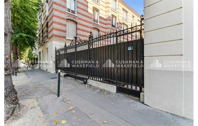 Bureau à acheter de 375 m² à Neuilly-sur-Seine - 92200 photo - 1
