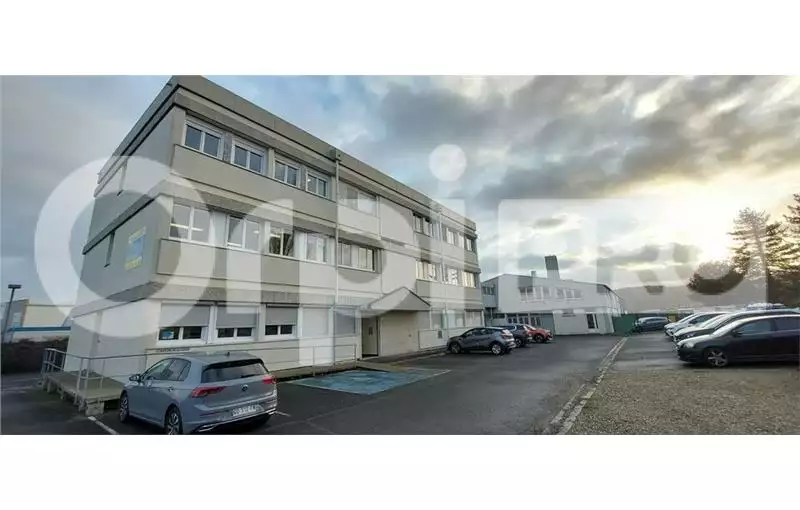 Achat de bureau de 1364 m² à Nogent-sur-Oise - 60180