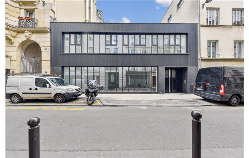 Bureau en vente de 1 807 m² à Paris 10 - 75010 photo - 1