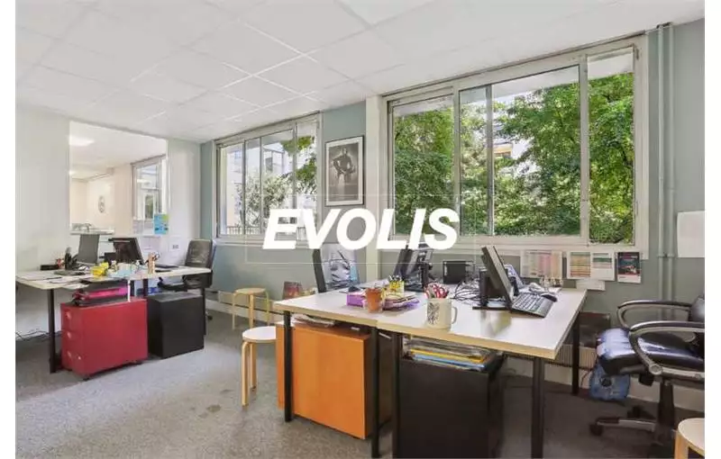 Vente de bureau de 460 m² à Paris 15 - 75015