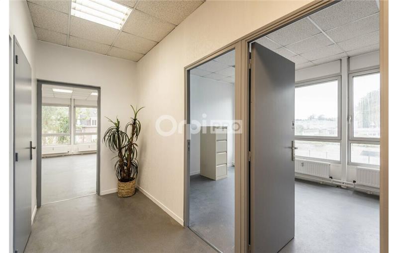 Achat de bureau de 72 m² à Reims - 51100 photo - 1